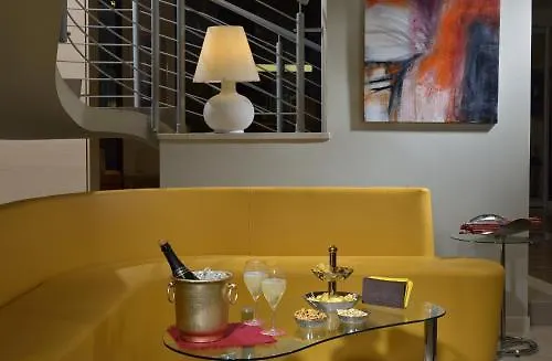 Aparthotel Residence Carlton Ferrara