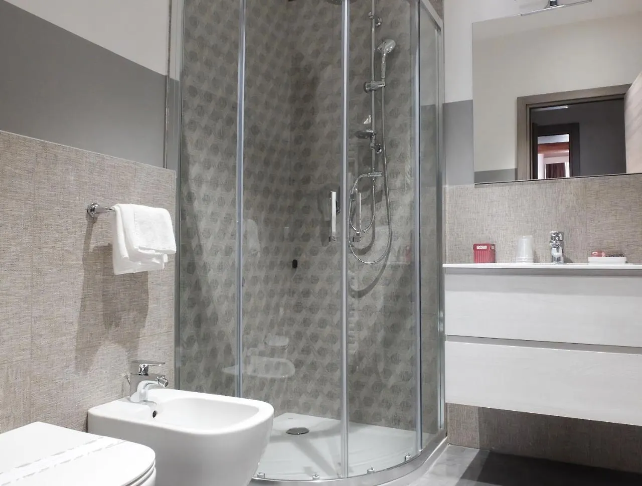 Residence Carlton Ferrara Aparthotel