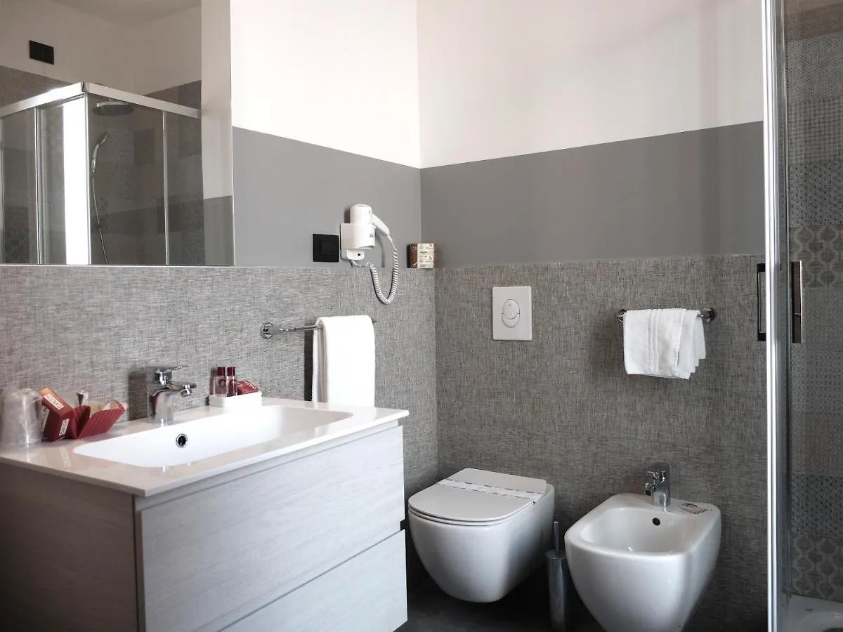Residence Carlton Ferrara 3*,  Italy